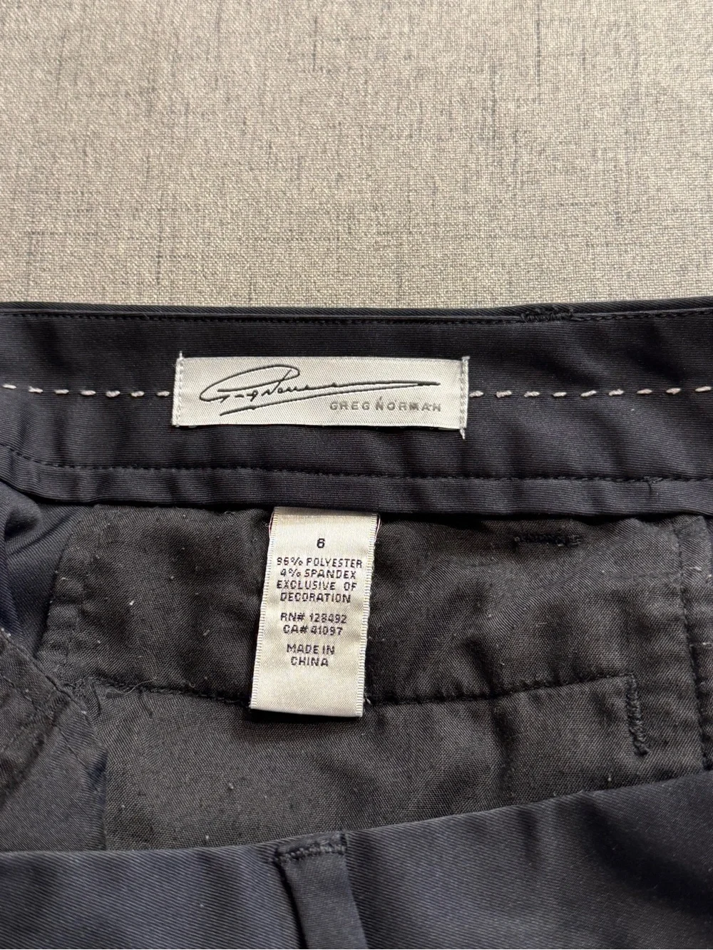 Women’s Greg Norman Size 6 Black Tailored Dress Golf Shorts